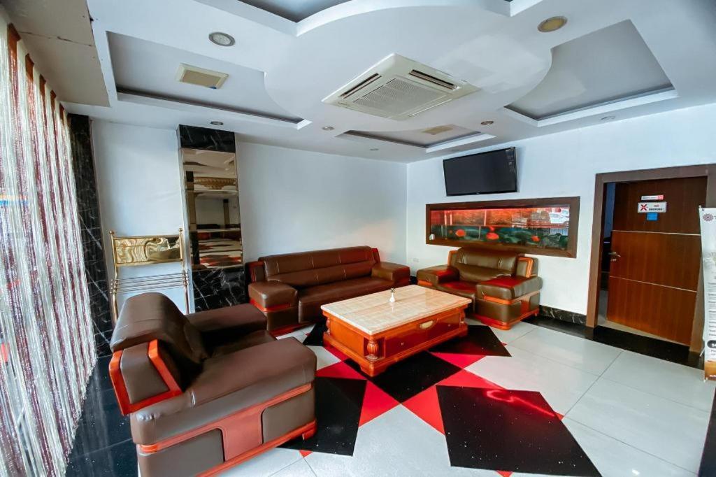 Lucky Star Hotel Нагоя Екстериор снимка